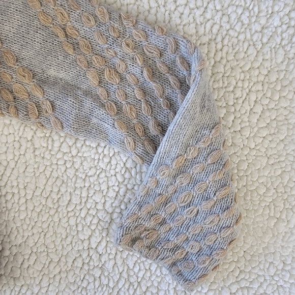 Sundance Lambswool Blend Gray Beige Asymmetric 3D Knit Sweater Size Small - Picture 4 of 9